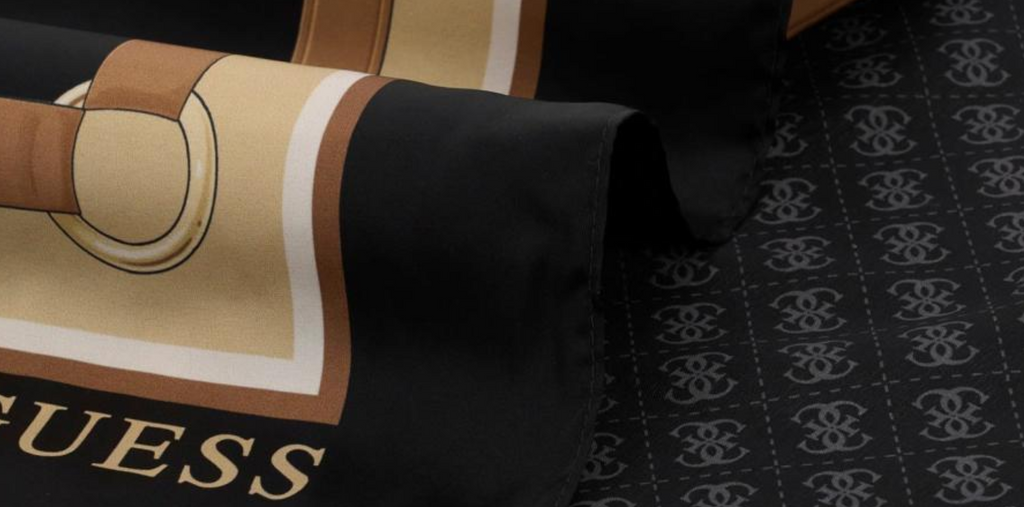Foulard GUESS